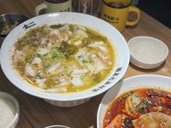 -太二酸菜鱼(天鹅湖万达店)