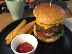 -HELLO 27 意面·沙拉·帕尼尼