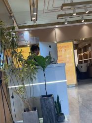 -一東造型烫发染发
