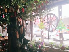 -东巴婆婆云南鱼豆花火锅(大东门店)