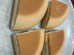 酸奶饼-蒙亨·手把肉·蒙古包文化主题餐厅(天恒广场店)