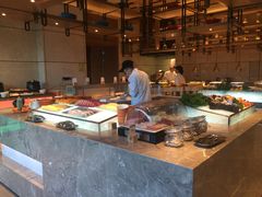 自助取餐区-厦门海沧正元希尔顿逸林酒店開全日餐厅