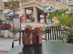 -王府井奥莱临潼小镇(临潼店)