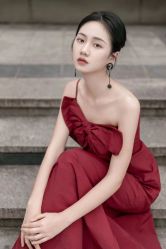 -Lady  Jane高端婚纱礼服馆