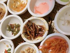 -包整·丝娃娃(一览甲秀楼风景店)