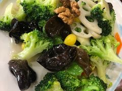 -那家老院子东北菜·饺子·小鸡炖蘑菇(艳华街店)