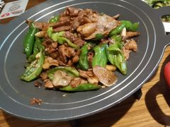 辣椒炒黑猪肉-禾珍珠家常小馆(河南博物院店)