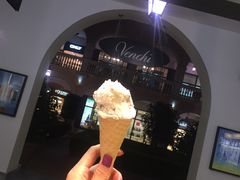 -VENCHI 闻绮(上海佛罗伦萨小镇店)