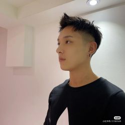 -时尚殿堂明星门店