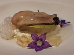 吉娜朵生蚝2号塔配梨-AZUR聚(香格里拉饭店)