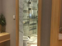 -爱舍美景酒店(燕儿岛路地铁站店)