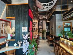 -8PINTS八品脱·日料·烧鸟·精酿小酒馆(莘庄店)