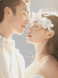 -至臻微拉婚纱摄影