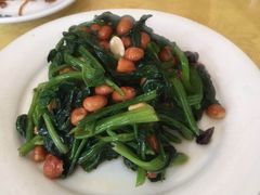 果仁菠菜-王学胜肉饼