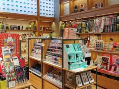 -百新书局(尚悦湾店)