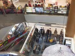 -资和信百货商场