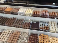 -Laderach 莱德拉(上海环贸iapm店)