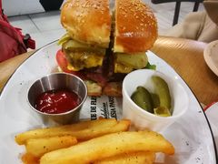 -HELLO 27 意面·沙拉·帕尼尼