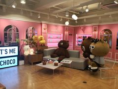 -LINE FRIENDS Garosu-gil Flagship Store