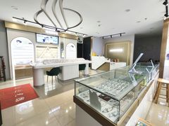 -LOGO眼镜·蔡司品牌折扣店(龙华清湖店)