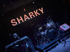 -鲨鱼美式餐厅酒吧Sharky