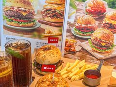 -必胜客(WOW中心城店)