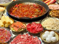 -渝嘴小老弟老火锅(华新村店)