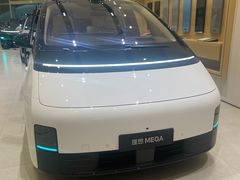 -理想汽车(世纪汇店)