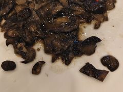-乡村馕坑肉·烧烤·新疆菜·本地人更爱吃(阿勒泰首店)