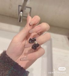 -Pink You美甲洗眉纹绣定制中心