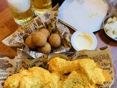 -BHC炸鸡(明洞总店)