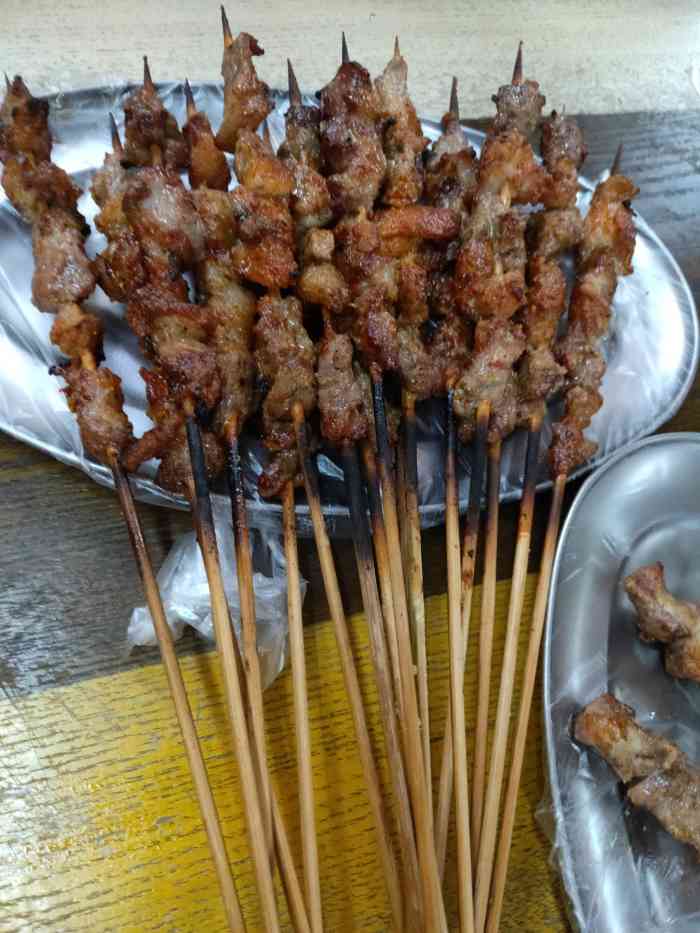 楼兰烧烤店(道滘分店)-"这里的羊肉串真的很赞,「烤羊肉串」在道滘.