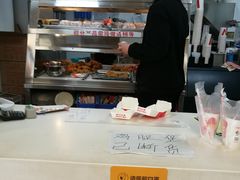 -华莱士·全鸡汉堡(财经学院店)