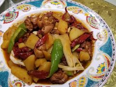 新疆沙湾大盘鸡-巴依老爷新疆美食(清华东门店)