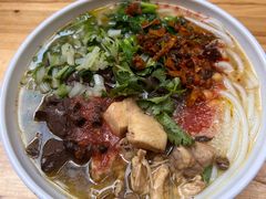 -文山荷鲜居(翠湖店)