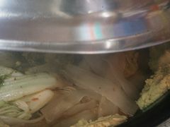 -东北烧烤铁锅炖水库鱼