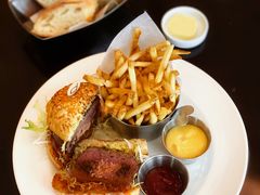DB汉堡-db Bistro & Oyster Bar by Daniel Boulud(滨海湾金沙店)