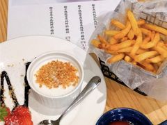 -五月甜品(中山公园店)