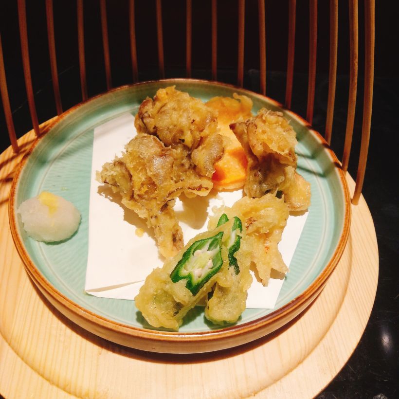 舞茸天妇罗^造型满分,就是蘑菇的块有点太大,不太好入口的感觉