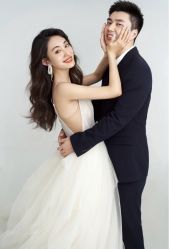 -易摄影婚纱摄影工作室