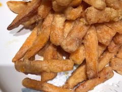 蛋黄焗南瓜-小船渔村•大连菜•大连焖鱼(黄河路店)