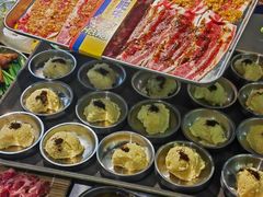 -哈哈碳都·牛肋条无限自助烤肉(台江万达店)
