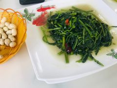 -七的湖·晚芳亭·阳澄湖农家菜·大闸蟹(莲花岛店)