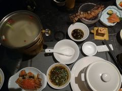 -半岛翡丽海鲜自助餐厅(观风亭店)