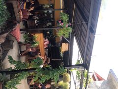 -Tikky Cafe