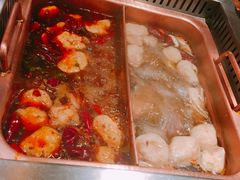 -老牌坊云南鱼豆花火锅(爱建店)