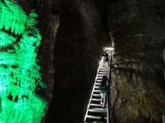 -泰安地下龙宫景区