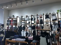 -lululemon athletica(希慎广场店)