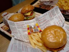 -The Habit Burger Grill 哈比特汉堡(爱琴海店)