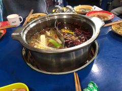 -马路边边麻辣烫联盟路店